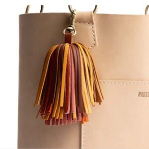 🦄Portland Leather goods XL sunrise purse tassel
